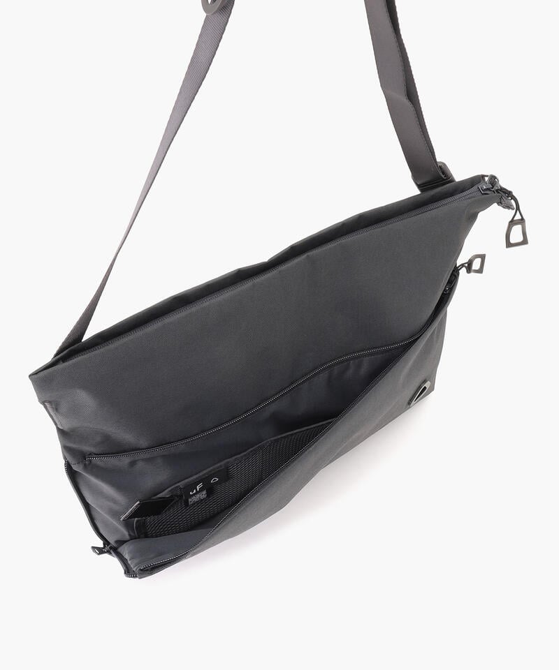 【ユーエフ】サコッシュ L/チャコールグレー ポリエステル/バッグ メンズ レディース/uF詳細画像7