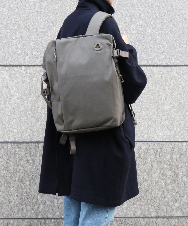 【ユーエフ】ディレクターズバッグ2 M/ニュートープ ポリエステル/バックパック/uF